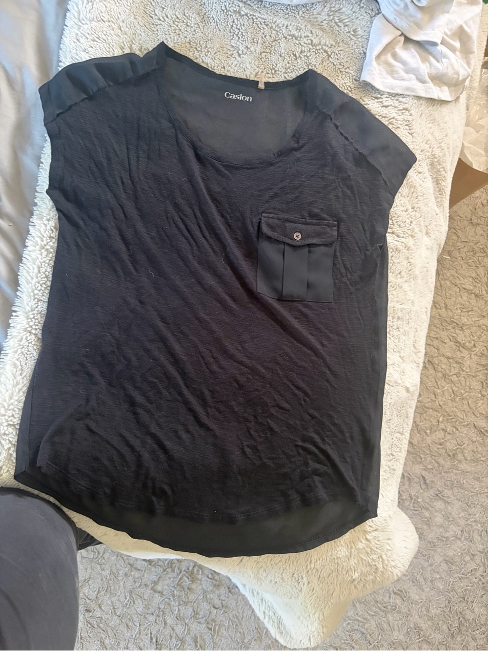 Caslon Black Short-Sleeve Pocket Blouse
